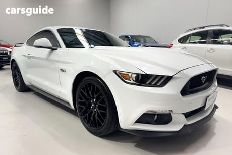 White 2016 Ford Mustang Coupe FASTBACK GT 5.0 V8 FM