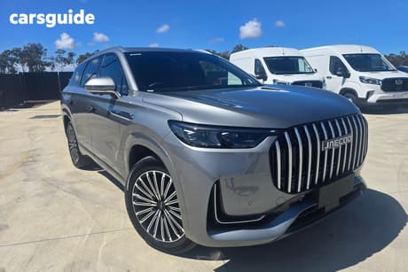Silver 2026 Jaecoo J8 Wagon Shs Summit Awd