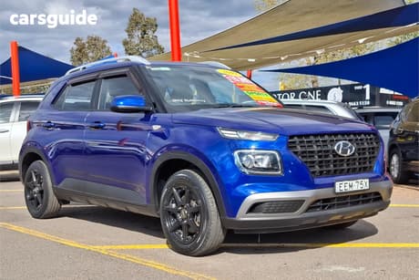 Blue 2019 Hyundai Venue Wagon Go