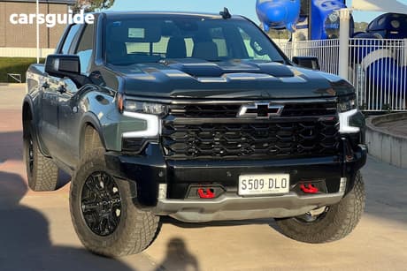 Grey 2025 Chevrolet Silverado Crew Cab Pickup 1500 Zr2