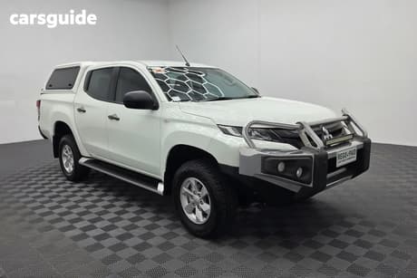 White 2021 Mitsubishi Triton Double Cab Pick Up Glx+ (4X4)