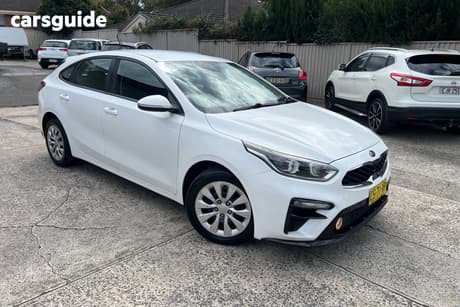 White 2019 Kia Cerato Hatchback S (Av)