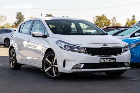 White 2018 Kia Cerato Hatchback Sport
