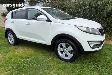 White 2010 Kia Sportage Wagon Si (Fwd)