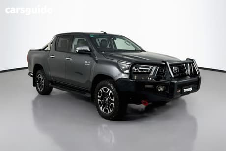 Silver 2021 Toyota Hilux Double Cab Pick Up Sr5 (4X4)