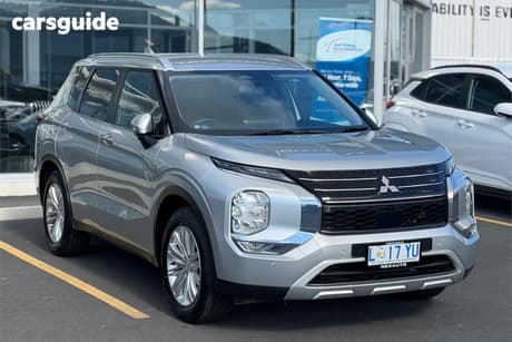 Silver 2024 Mitsubishi Outlander Wagon Ls 7 Seat (2Wd)