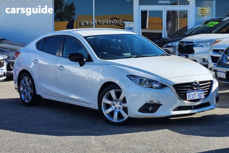 White 2015 Mazda 3 Sedan Sp25
