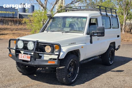 1996 Toyota Landcruiser (4X4) 11 Seat