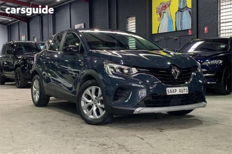 Blue 2023 Renault Captur Wagon Life