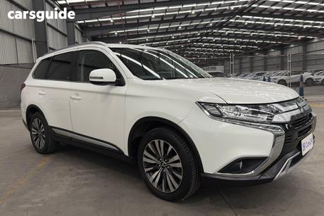 White 2021 Mitsubishi Outlander Wagon Ls 7 Seat (Awd)