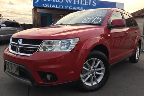 Red 2015 Dodge Journey Wagon Sxt