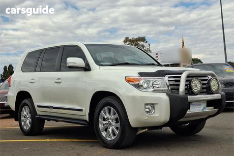 White 2015 Toyota Landcruiser Wagon Sahara (4X4)