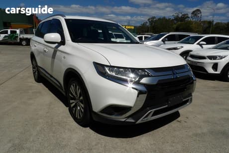 2019 Mitsubishi Outlander Es 7 Seat (Awd)