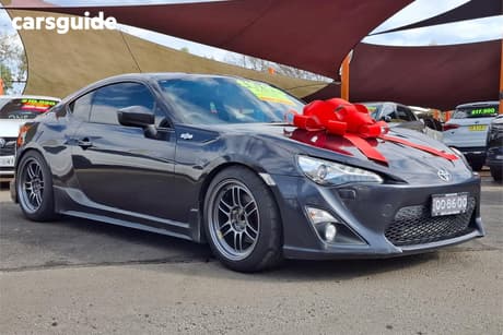 Grey 2014 Toyota 86 Coupe Gts