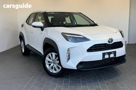 White 2024 Toyota Yaris Cross Wagon Gx Hybrid