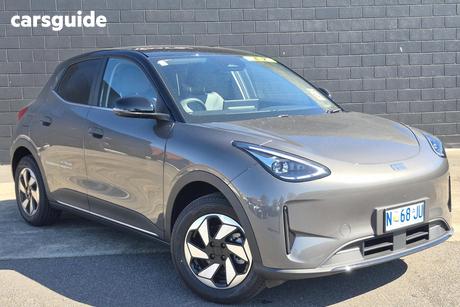 Grey 2026 Geely Ex2 Hatchback Inspire