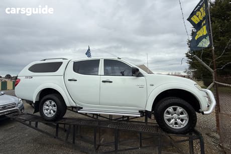 White 2012 Mitsubishi Triton Double Cab Utility Gl-R (4X4)