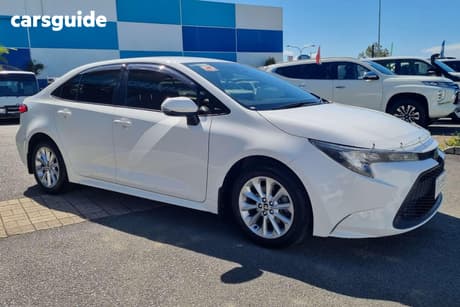 White 2020 Toyota Corolla Sedan Ascent Sport