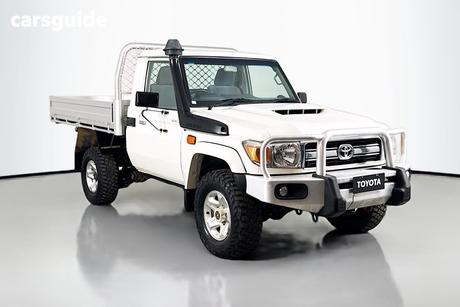 White 2019 Toyota Landcruiser Cab Chassis Gxl (4X4)