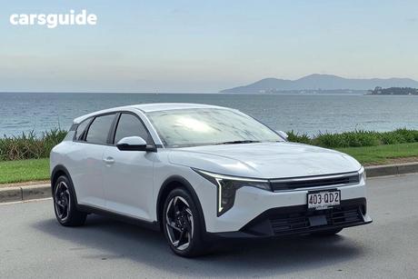 White 2026 Kia K4 Hatchback Sport