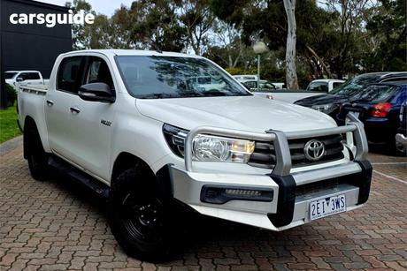White 2015 Toyota Hilux Dual Cab Utility Sr (4X4)