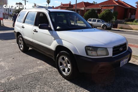 White 2004 Subaru Forester Wagon X
