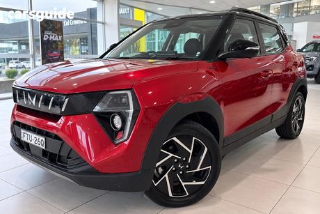 Red 2025 Mahindra Xuv 3Xo Wagon Ax7L