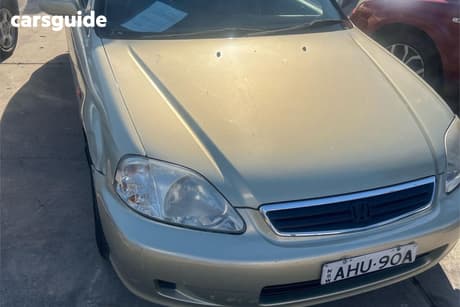 Gold 1999 Honda Civic Sedan Gli