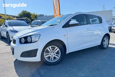 White 2015 Holden Barina Hatchback Cd
