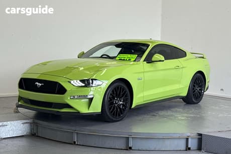 Green 2020 Ford Mustang Fastback Gt 5.0 V8