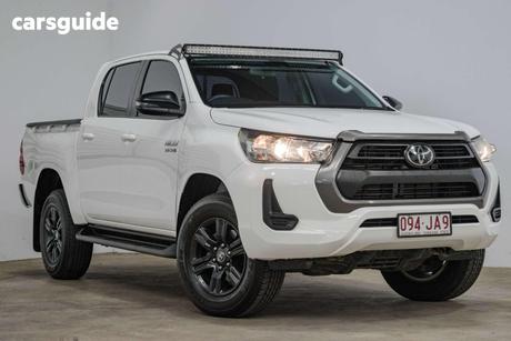 White 2023 Toyota Hilux X Cab Pickup Sr Hi-Rider (4X2)
