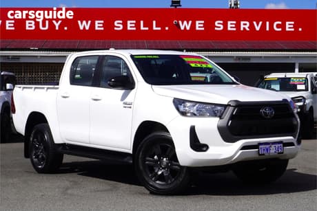 2023 Toyota Hilux Sr Hi-Rider (4X2)
