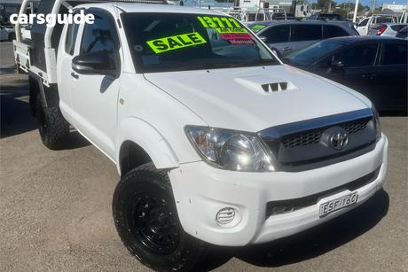 White 2010 Toyota Hilux X Cab Cab Chassis Sr (4X4)