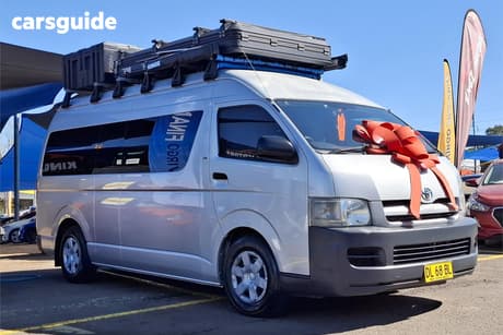 Silver 2006 Toyota HiAce Bus Commuter