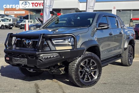 Bronze 2023 Toyota Hilux Double Cab Pick Up Rogue (4X4)
