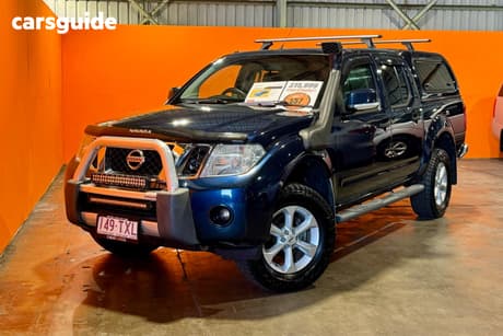Blue 2014 Nissan Navara Dual Cab Pick-up St (4X4)