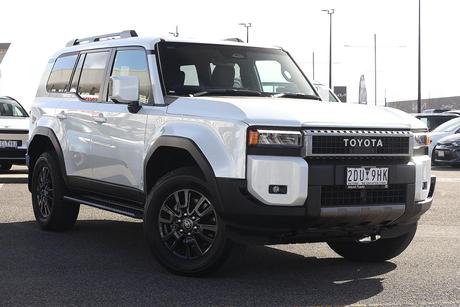 White 2025 Toyota Landcruiser Prado Wagon Gxl