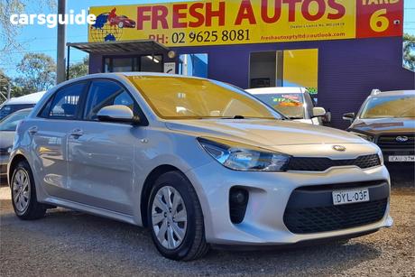 Silver 2017 Kia RIO Hatchback S