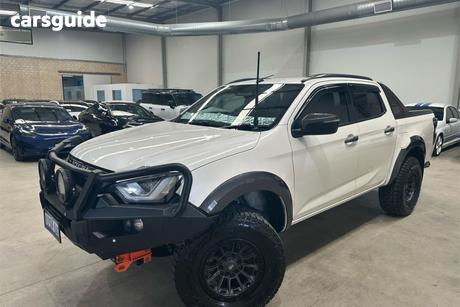 White 2022 Isuzu D-MAX Crew Cab Utility X-Terrain (4X4)