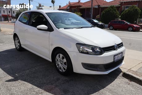 White 2010 Volkswagen Polo Hatchback Trendline