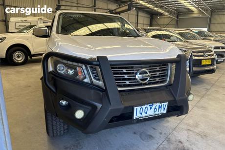 White 2019 Nissan Navara Dual Cab Pick-up St (4X4)
