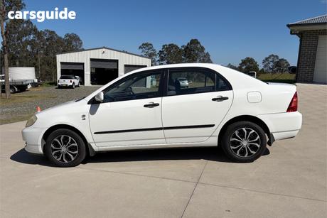 White 2006 Toyota Corolla Sedan Ascent