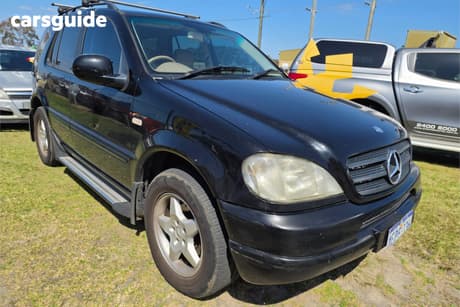 Black 2001 Mercedes-Benz ML320 Wagon (4X4)