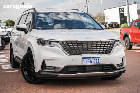 White 2024 Kia Carnival Wagon Platinum