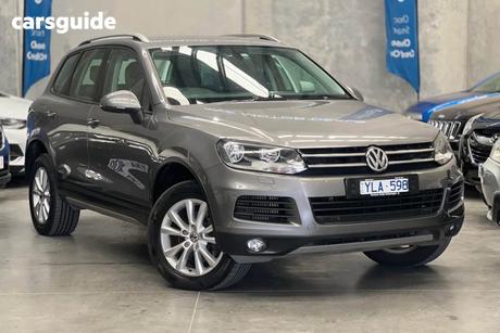 Grey 2011 Volkswagen Touareg Wagon V6 Tdi 4Xmotion