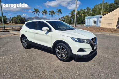 White 2018 Nissan Qashqai Wagon St-L