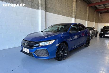 Blue 2017 Honda Civic Hatchback Vti