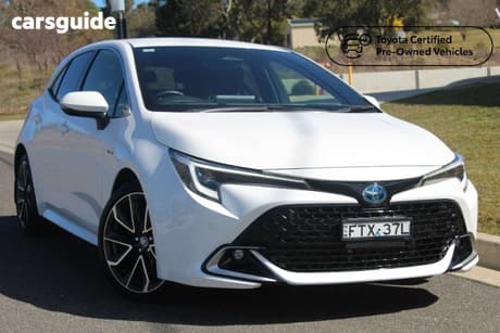 White 2025 Toyota Corolla Hatchback Zr Hybrid