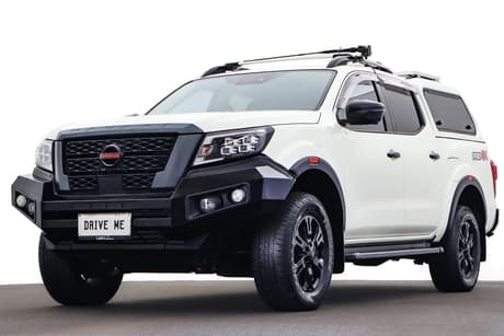 White 2022 Nissan Navara Dual Cab Pick-up Pro-4X (4X4)