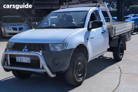 White 2007 Mitsubishi Triton Cab Chassis Gl